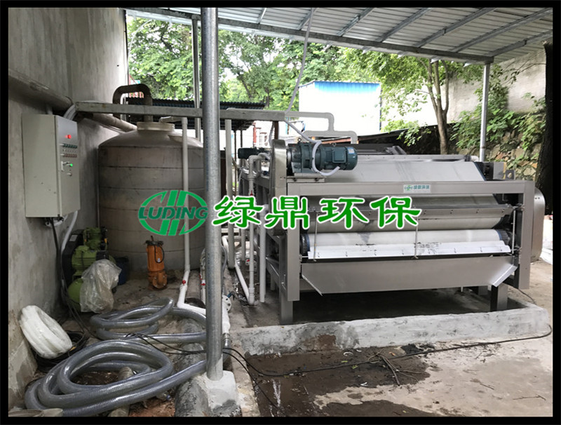 江門印染廠采購一臺印染污泥帶式壓濾機(jī)解決污泥問題 1