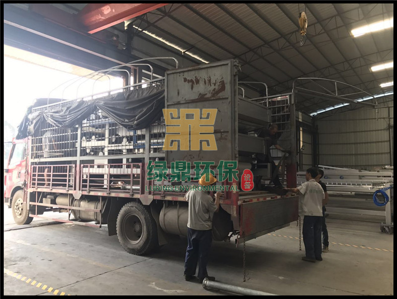 帶式壓濾機發往鉆孔樁廢漿處理工程 2